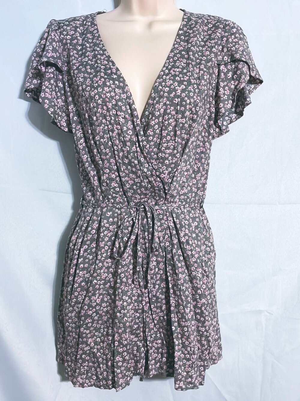 Wild Fable Cute Floral Romper Size S